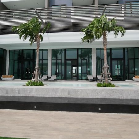Aeras - The Ultimate Beachfront Experience Pantai Jomtien Luaran gambar