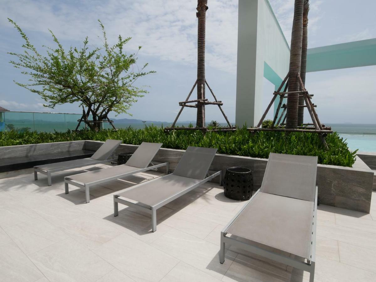 Aeras - The Ultimate Beachfront Experience Pantai Jomtien Luaran gambar
