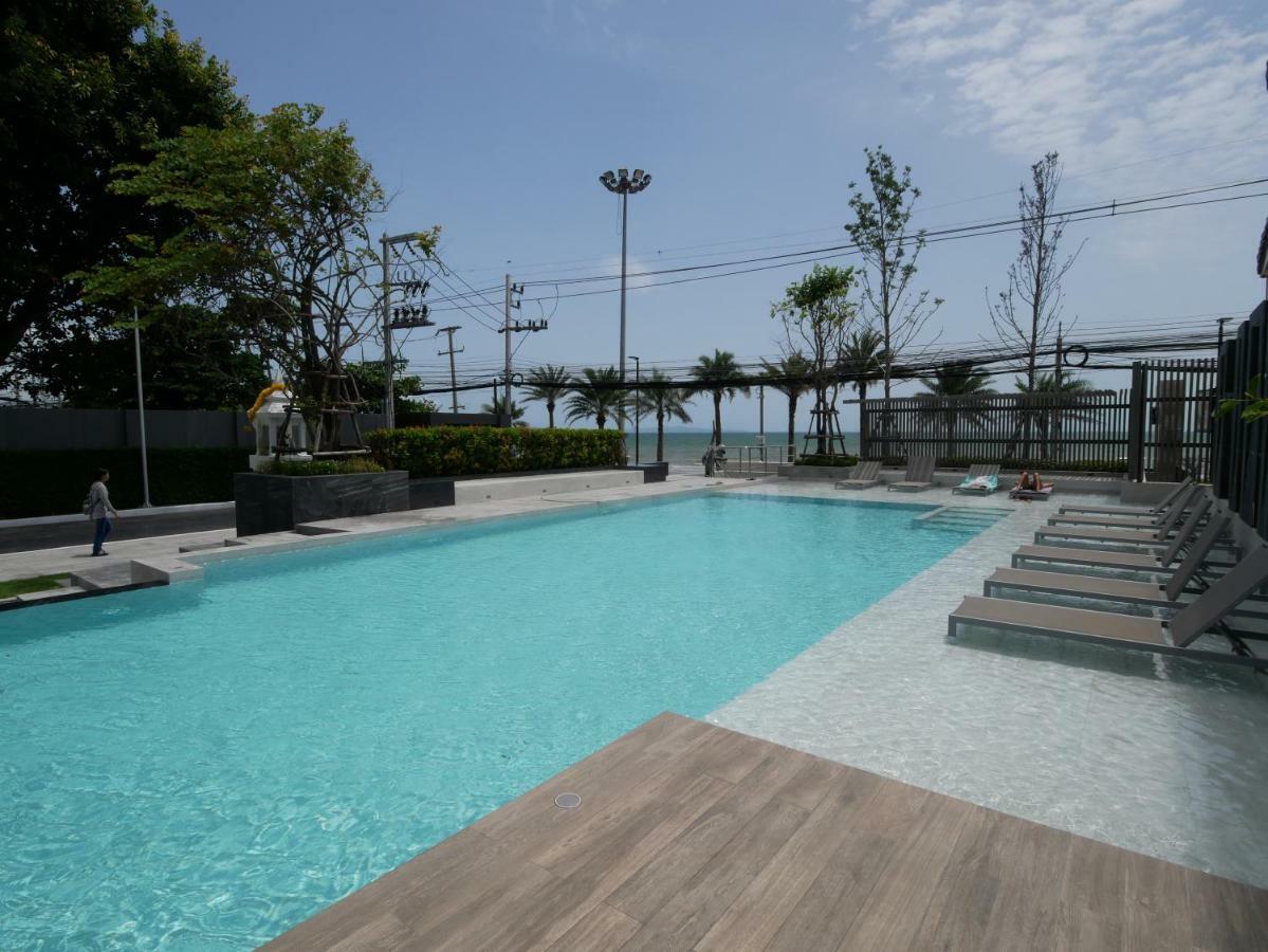 Aeras - The Ultimate Beachfront Experience Pantai Jomtien Luaran gambar