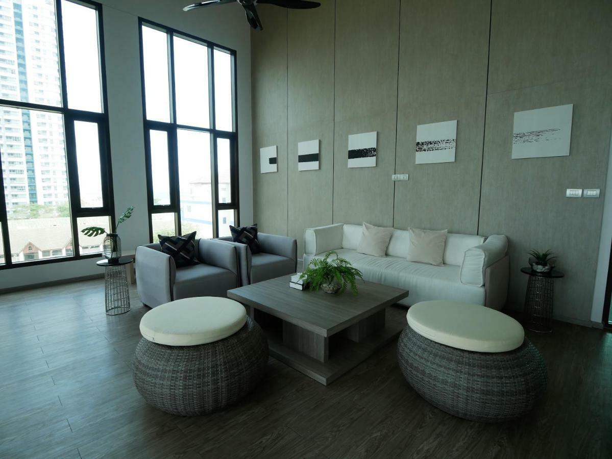 Aeras - The Ultimate Beachfront Experience Pantai Jomtien Luaran gambar